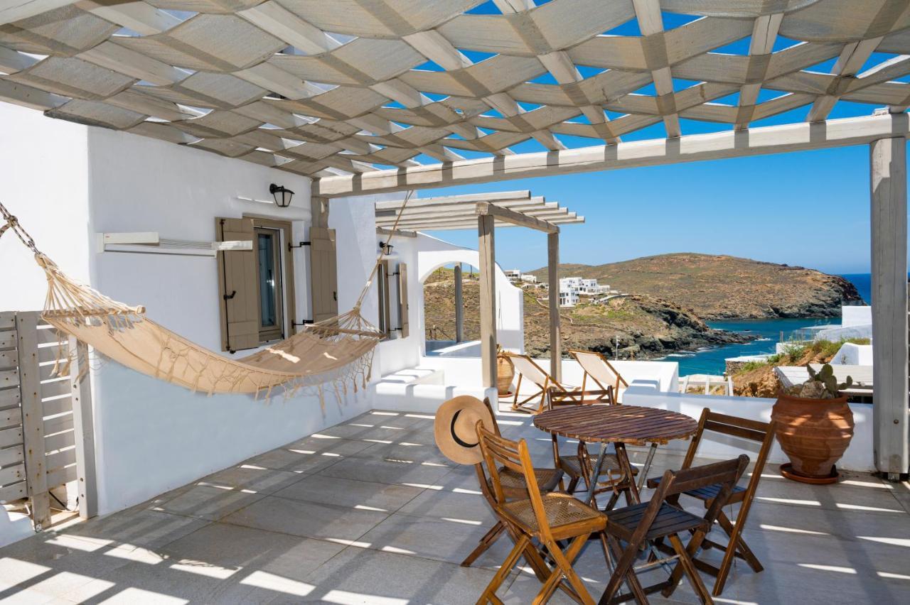 Miramare Suites Mykonos Merchia Beach ภายนอก รูปภาพ