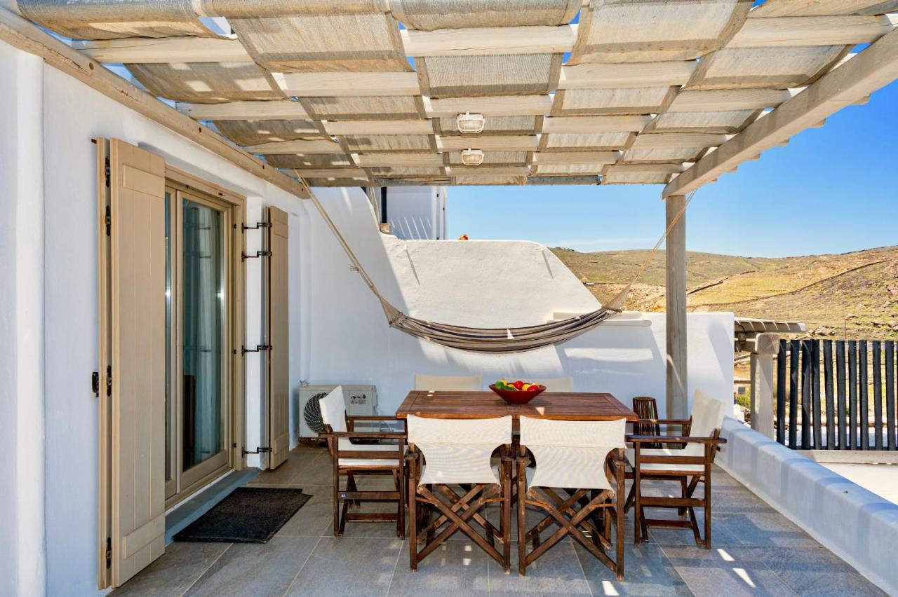 Miramare Suites Mykonos Merchia Beach ภายนอก รูปภาพ